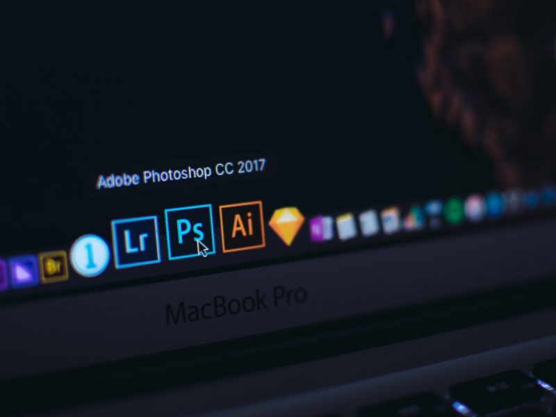 Adobe Photoshop Lightroom – jak z niego korzystać?