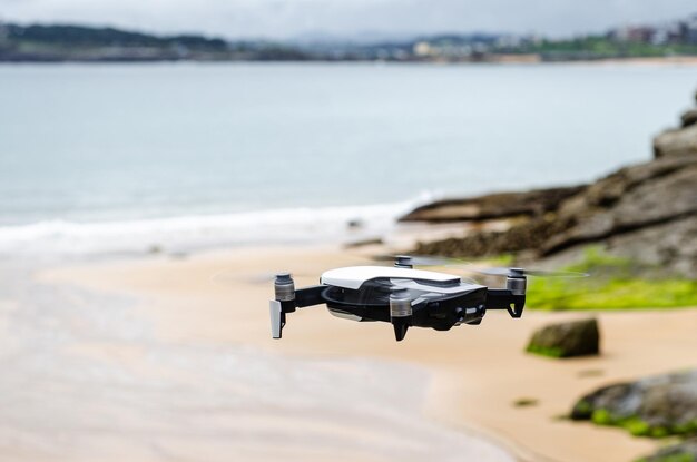 Jak wykorzystać zaawansowane funkcje dronów do tworzenia niesamowitych filmów lotniczych?