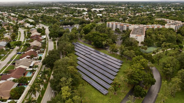 Jak fotowoltaika wpływa na obniżenie rachunków za energię i ochronę środowiska?